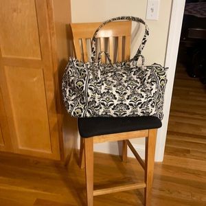 VERA BRADLEY OVERSIZED WEEKENDER